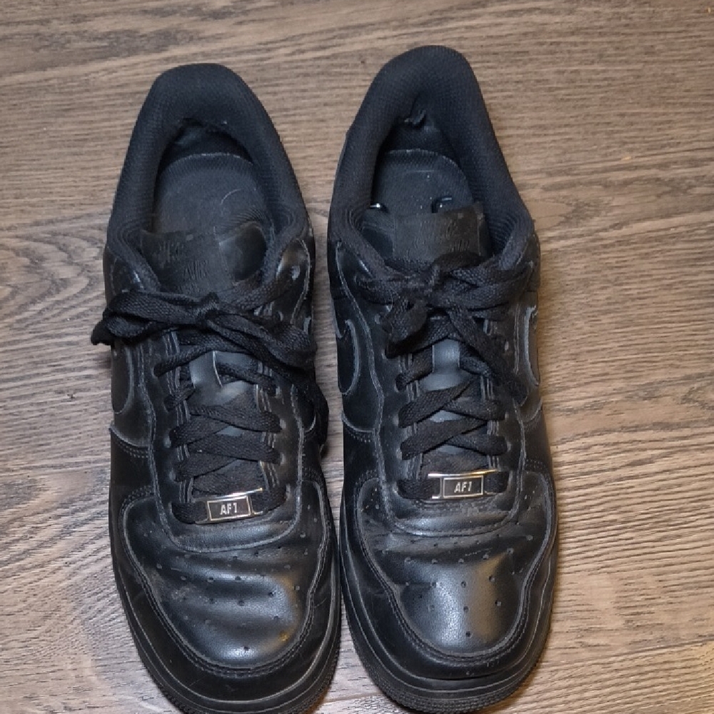 Black Leather Airforce 1s Low-Top Sneakers for Women Classic Everyday Style Q4 - Picture 3 of 7